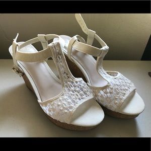 NWOT Fergie Fergalicious Cork Wedges in White Lace